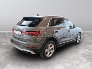 AUDI Q3 35 2.0 tdi business advanced s-tronic