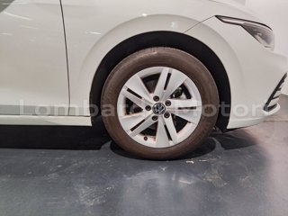 VOLKSWAGEN Golf 1.5 tsi evo life 130cv