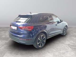 AUDI Q3 35 2.0 tdi identity black s-tronic