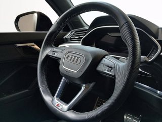 AUDI Q3 35 2.0 tdi identity black s-tronic