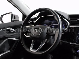 AUDI Q3 35 2.0 tdi business advanced s-tronic