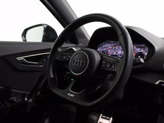 AUDI Q2 40 2.0 tfsi identity black quattro s-tronic